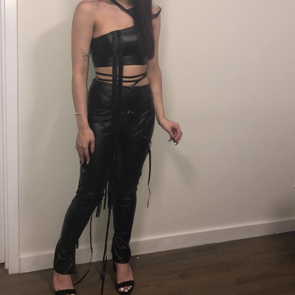 Tied Set - Picture 2 of 2
